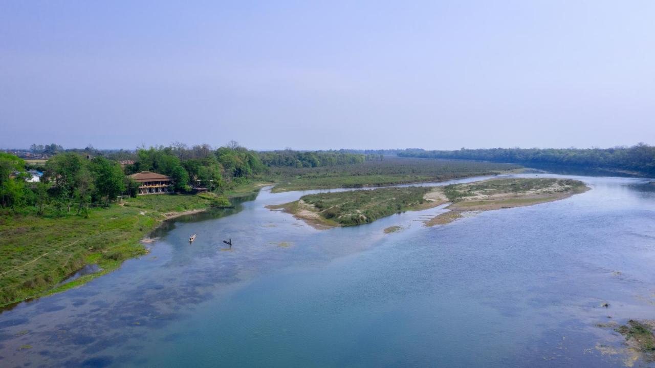 Jungle Villa Resort Chitwan Exterior foto