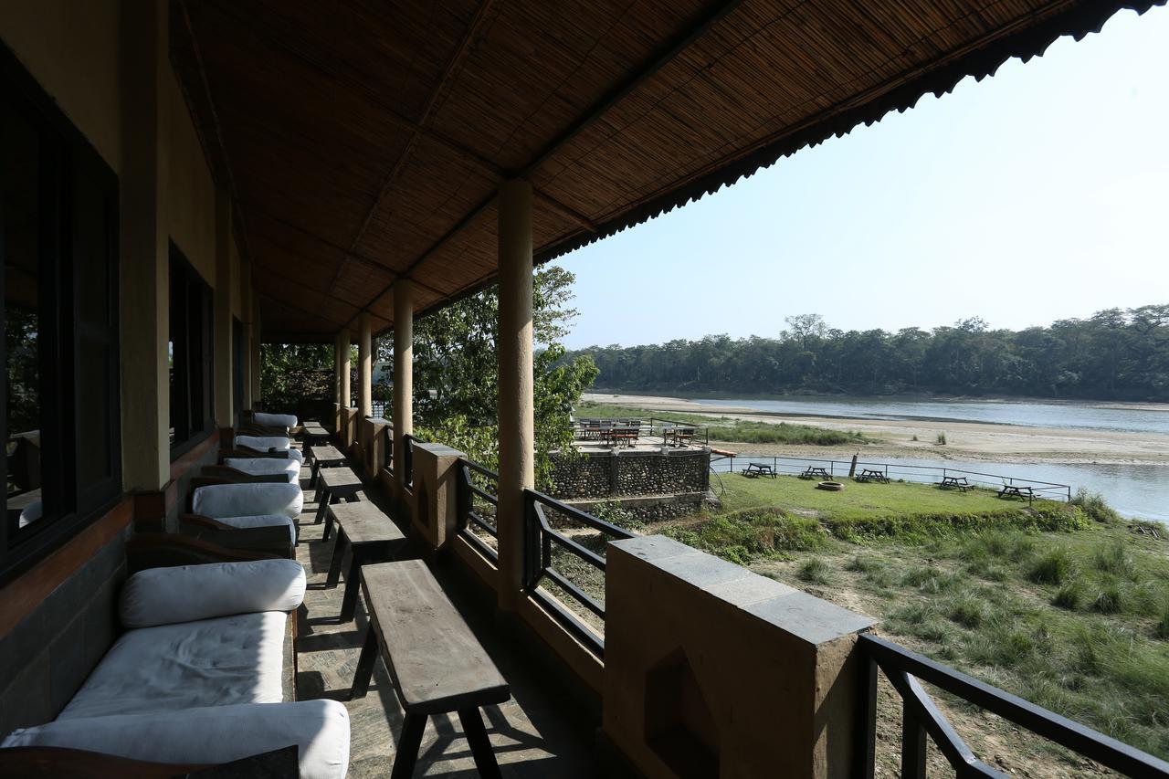 Jungle Villa Resort Chitwan Exterior foto